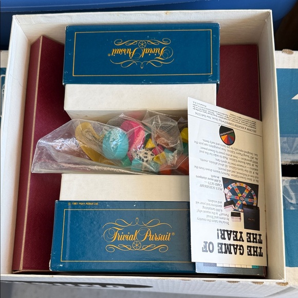 Genus Edition Board Game - Blue - Picture 2 of 3